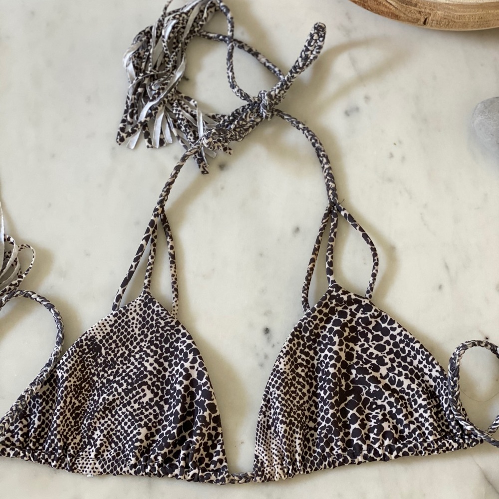 Acacia bikini top
